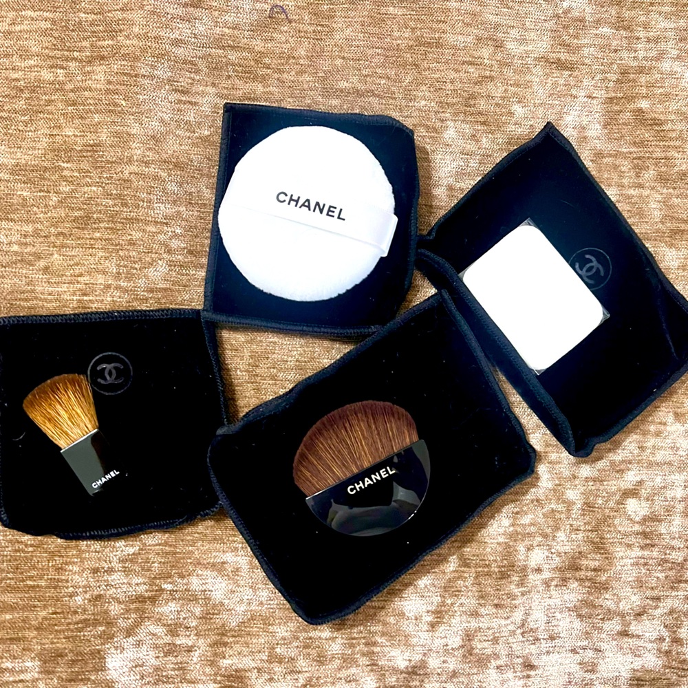 Chanel brushes/sponges
